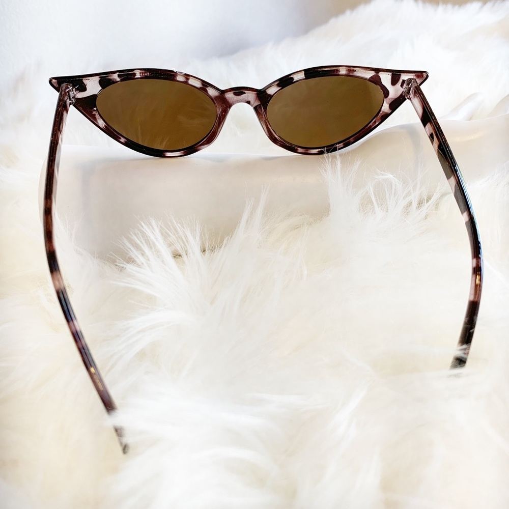 💥New💥 Leopard Cat Eye Sunglasses - Picture 2 of 6
